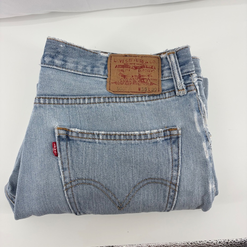 Levis 505 Straight Fit Jeans Mens 35x30 Light Wash Distressed Fits 34x28.5"